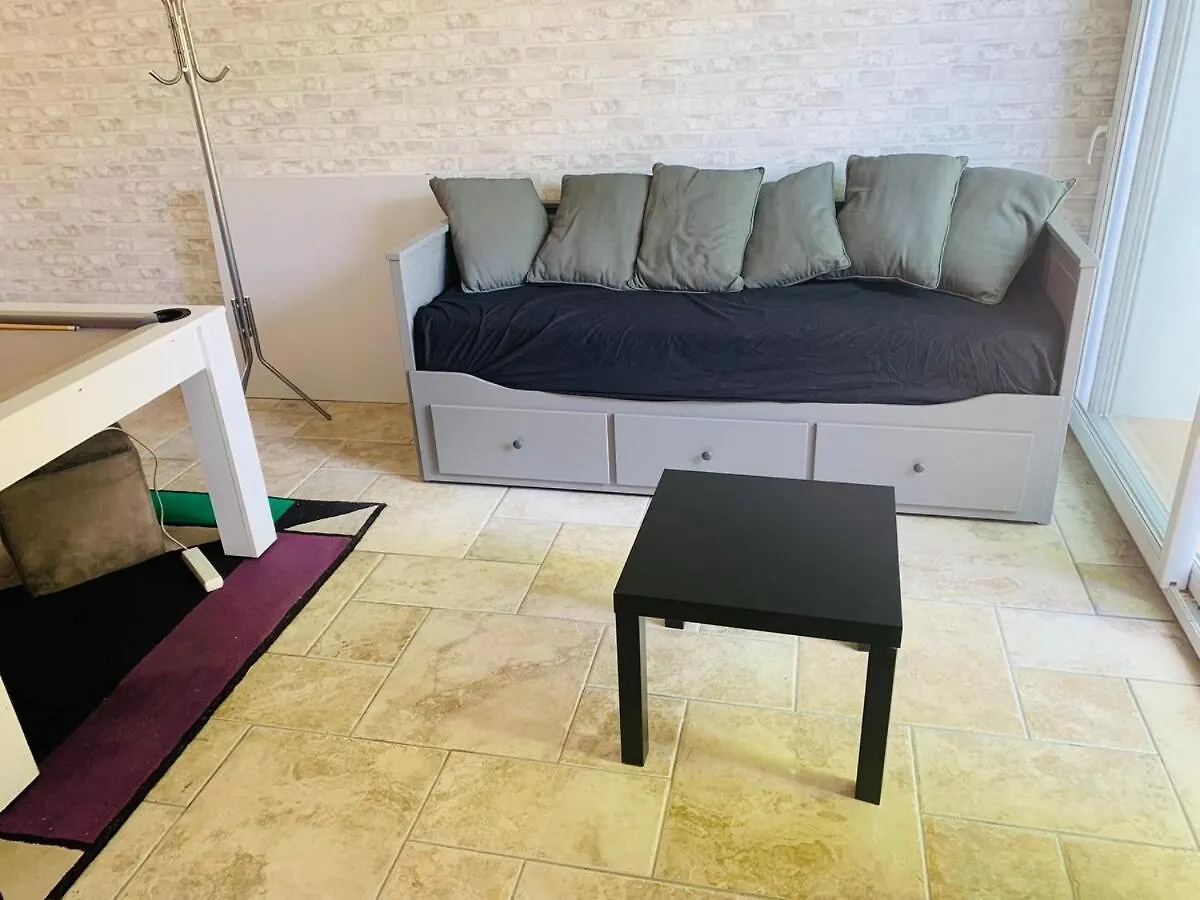 Agreable Mas Familiale Avec Piscine Salon-de-Provence France